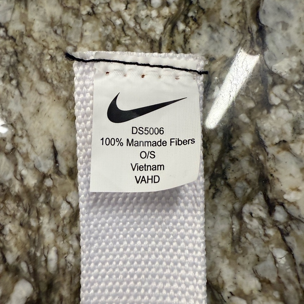 Nike Men's Black, White, and Gray Golf Belt Trio - Picture 7 of 10